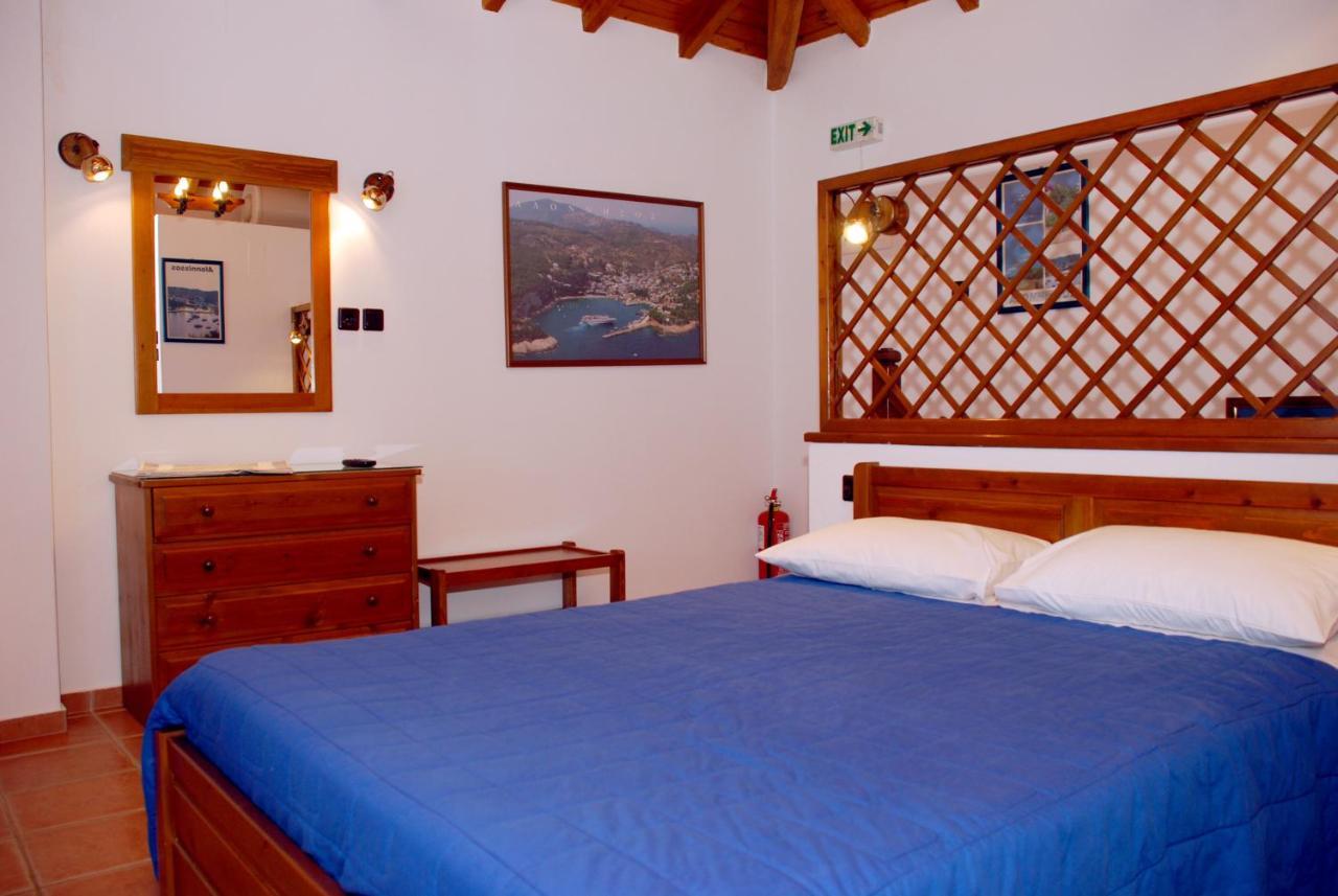 Steni Vala Alonissos Vila Elena 1Astoning View מראה חיצוני תמונה